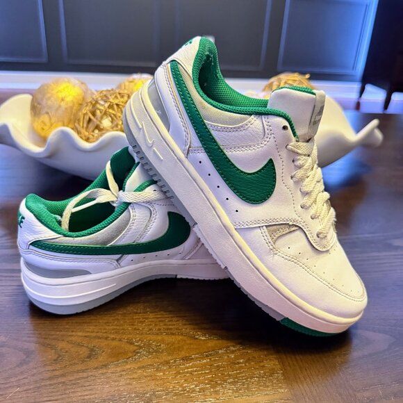 Green & White Nike Gamma Force Women's Basketball Shoes, Size: 6.5, Natural - Picture 1 of 11